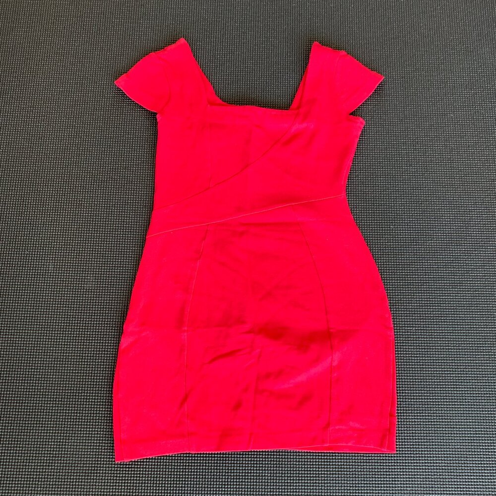 XS/0 bebe Mini Hot Pink Dress
